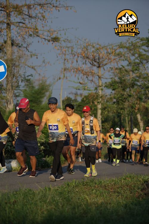 Race photo from Kelud Vertical Challenge 2024