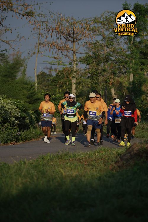 Race photo from Kelud Vertical Challenge 2024