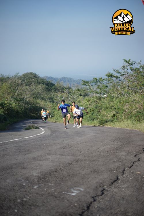 Race photo from Kelud Vertical Challenge 2024