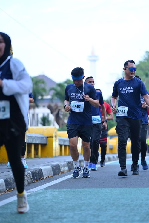 Race photo from KEMLU RUN 2025
