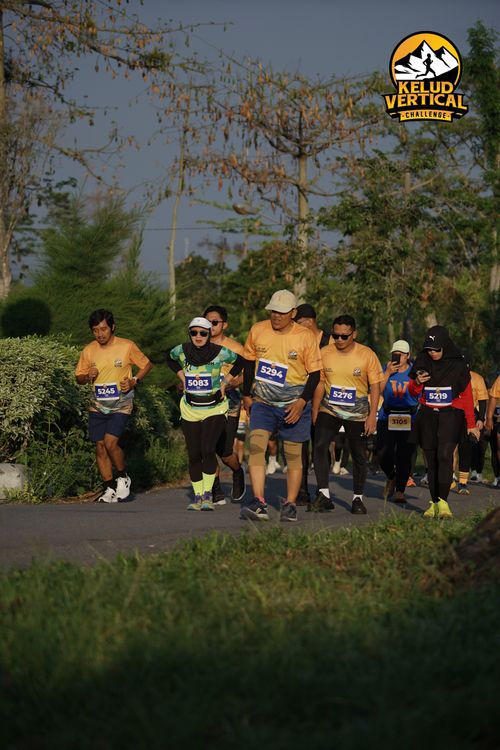 Race photo from Kelud Vertical Challenge 2024