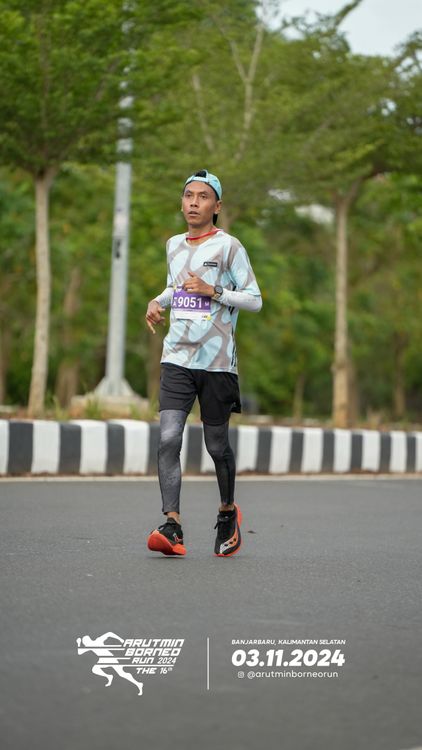 Race photo from Arutmin Borneo Run 2024