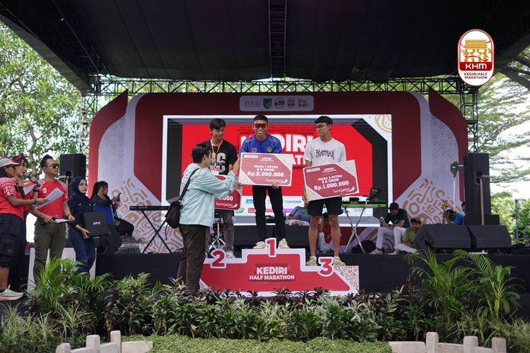 Race photo from Kediri Half Marathon 2025