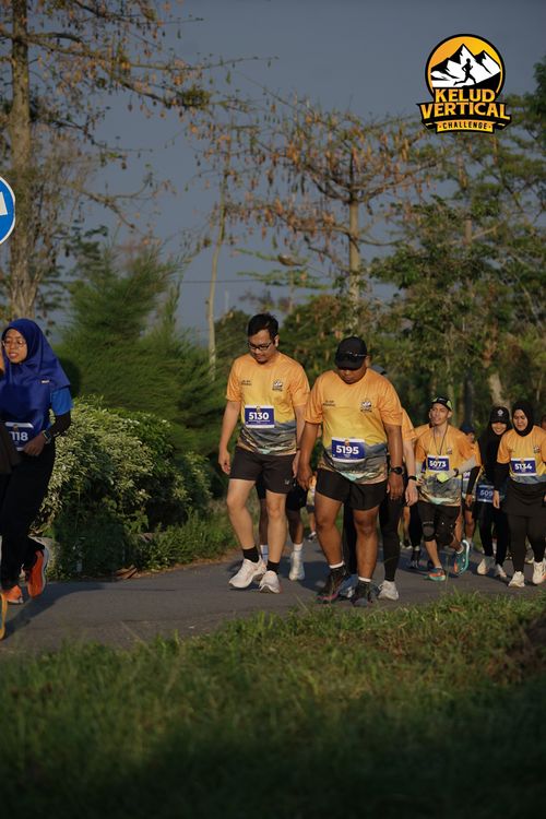 Race photo from Kelud Vertical Challenge 2024