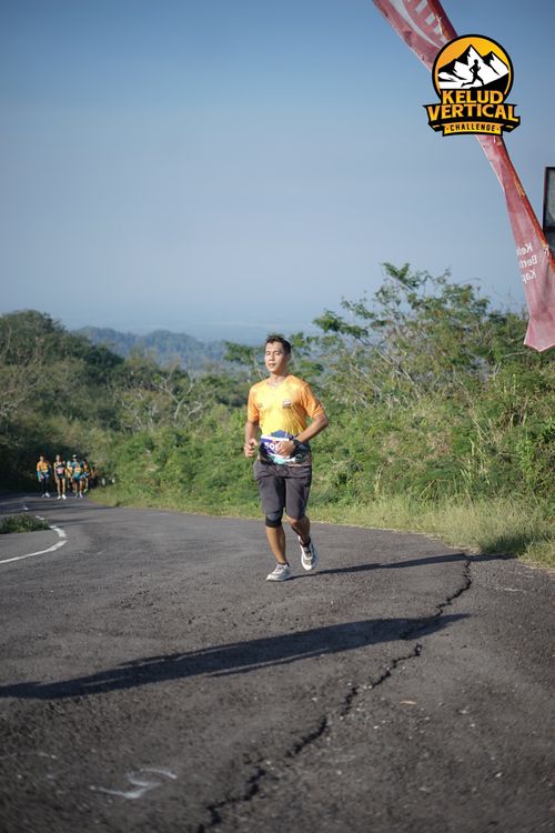Race photo from Kelud Vertical Challenge 2024