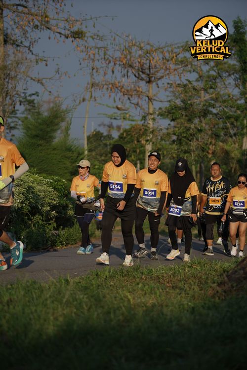 Race photo from Kelud Vertical Challenge 2024