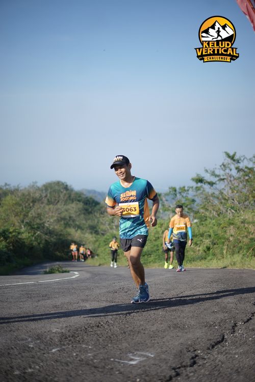 Race photo from Kelud Vertical Challenge 2024