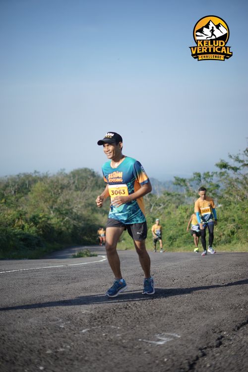 Race photo from Kelud Vertical Challenge 2024