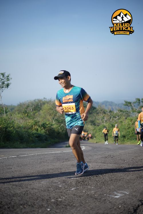 Race photo from Kelud Vertical Challenge 2024