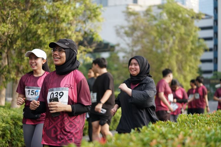 Race photo from Assurance Fun Run 2024