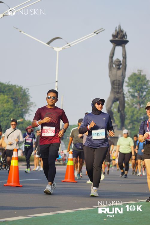 Race photo from Nu Skin Run 10K