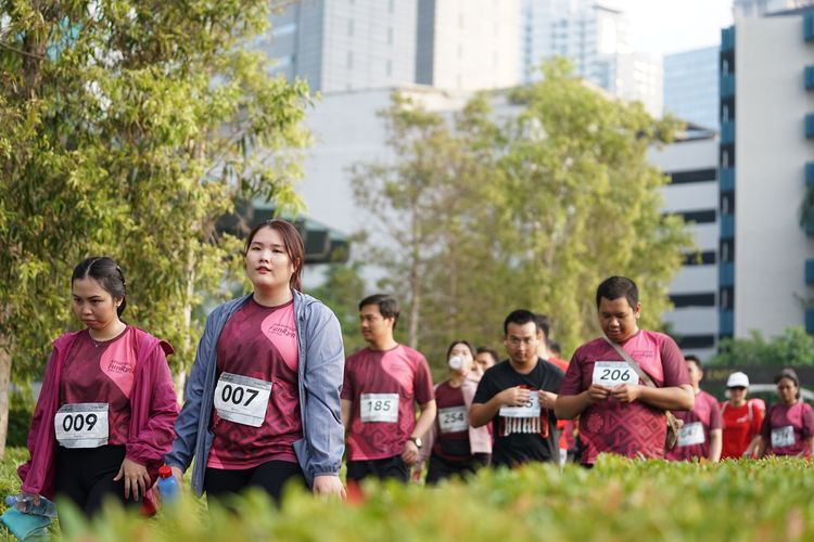 Race photo from Assurance Fun Run 2024
