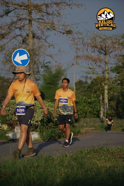 Race photo from Kelud Vertical Challenge 2024
