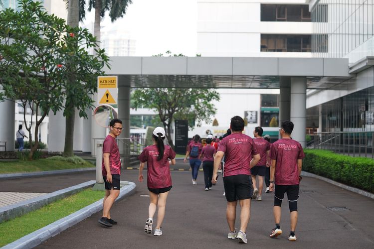 Race photo from Assurance Fun Run 2024