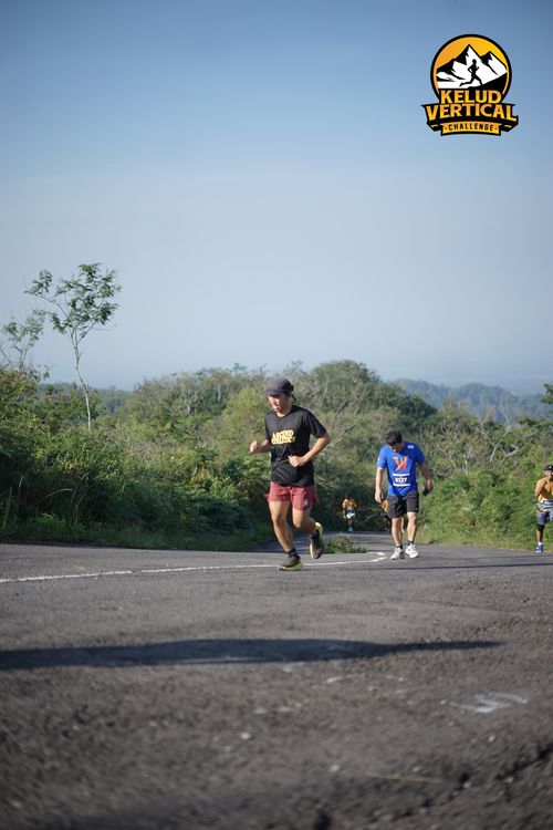 Race photo from Kelud Vertical Challenge 2024