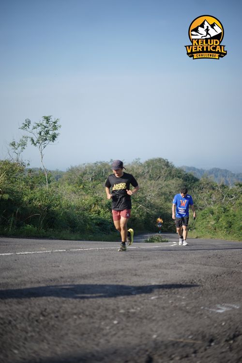 Race photo from Kelud Vertical Challenge 2024