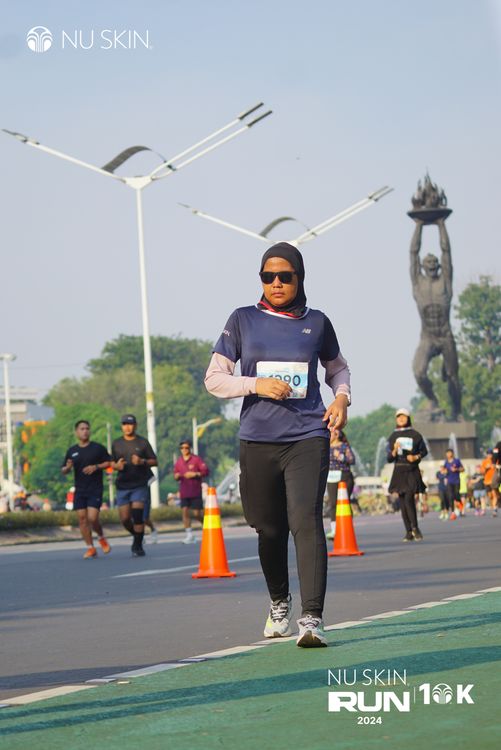 Race photo from Nu Skin Run 10K
