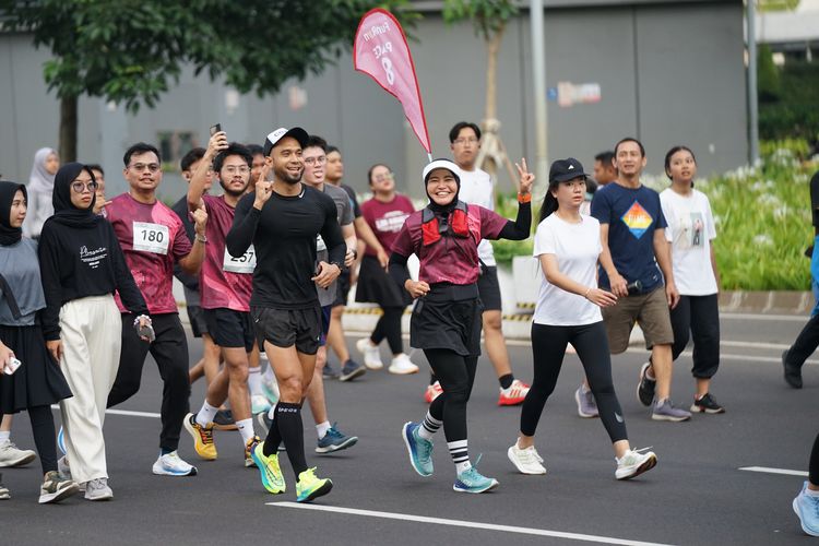 Race photo from Assurance Fun Run 2024