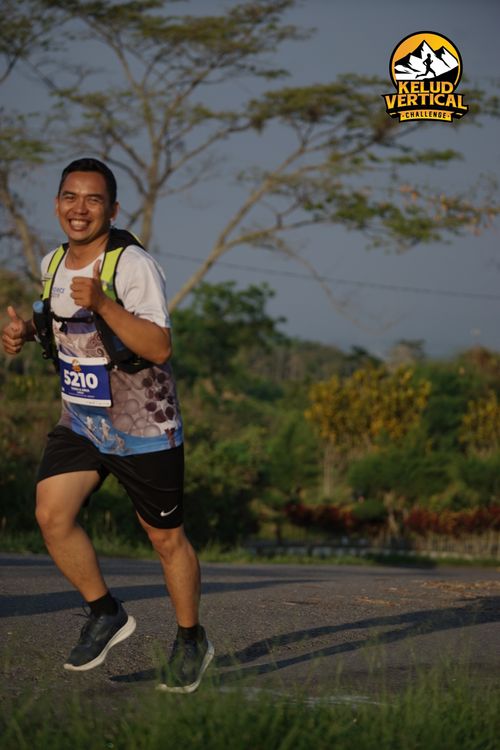 Race photo from Kelud Vertical Challenge 2024