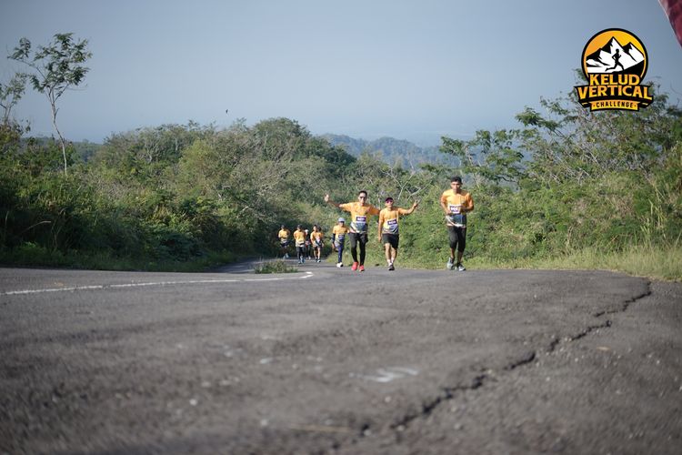 Race photo from Kelud Vertical Challenge 2024
