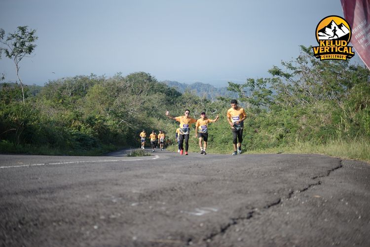Race photo from Kelud Vertical Challenge 2024