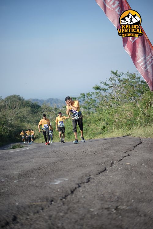 Race photo from Kelud Vertical Challenge 2024