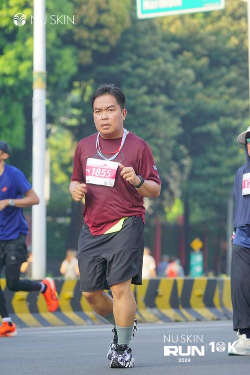 Race photo from Nu Skin Run 10K