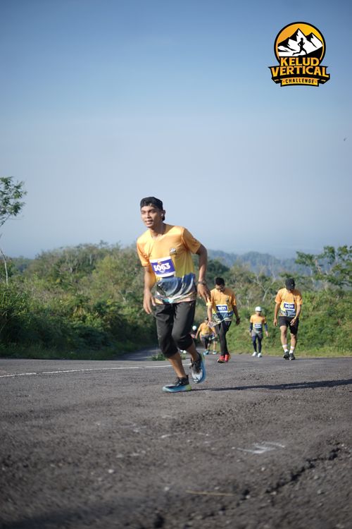 Race photo from Kelud Vertical Challenge 2024