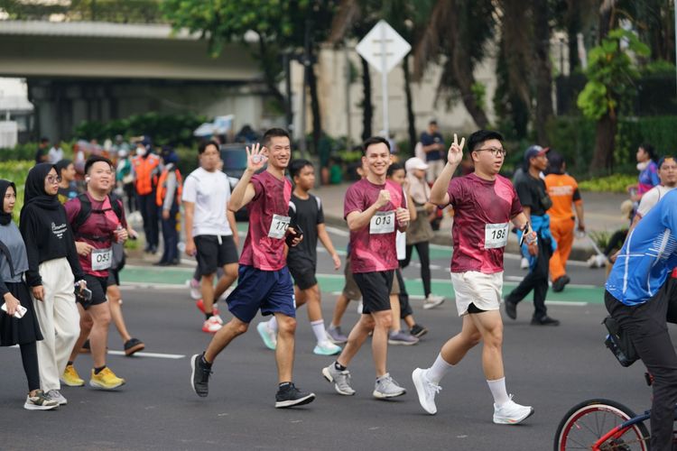 Race photo from Assurance Fun Run 2024