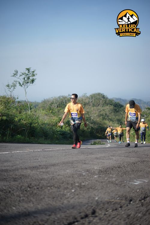 Race photo from Kelud Vertical Challenge 2024