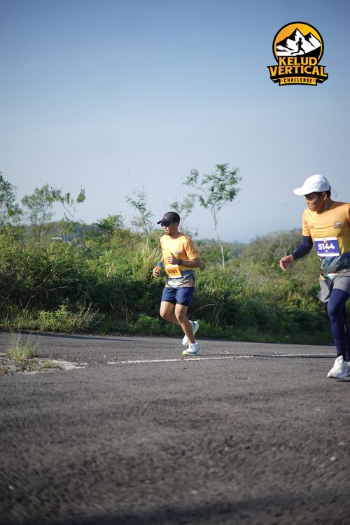 Race photo from Kelud Vertical Challenge 2024