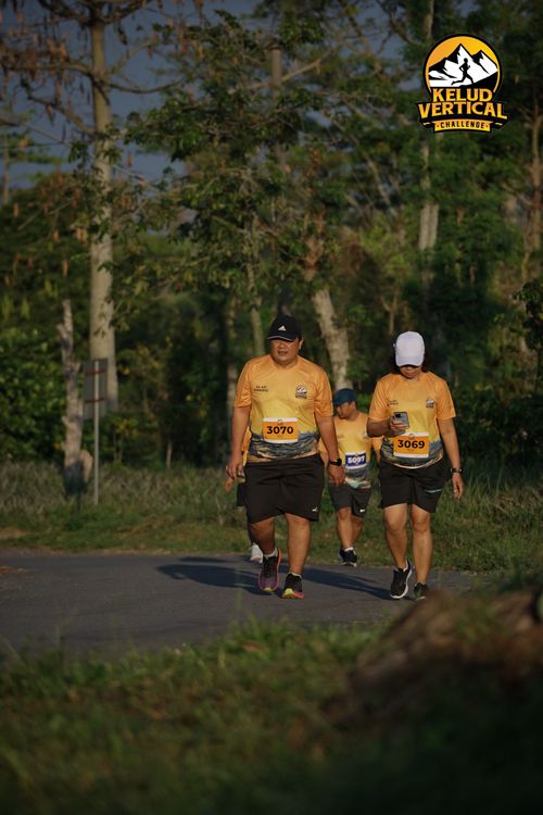 Race photo from Kelud Vertical Challenge 2024