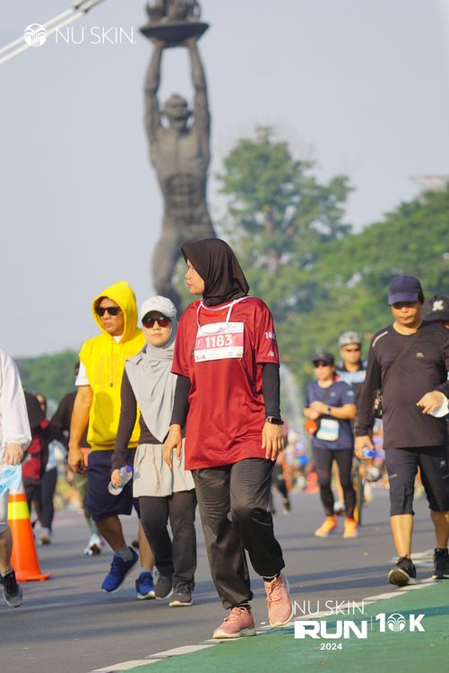 Race photo from Nu Skin Run 10K