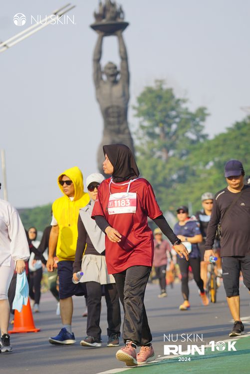 Race photo from Nu Skin Run 10K