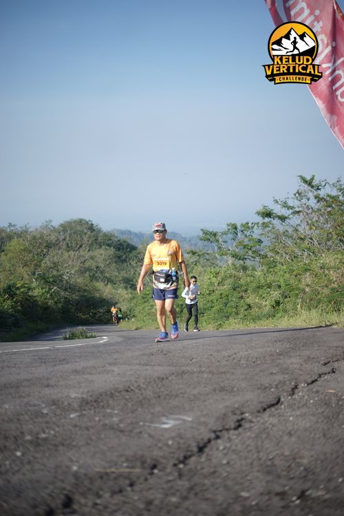 Race photo from Kelud Vertical Challenge 2024