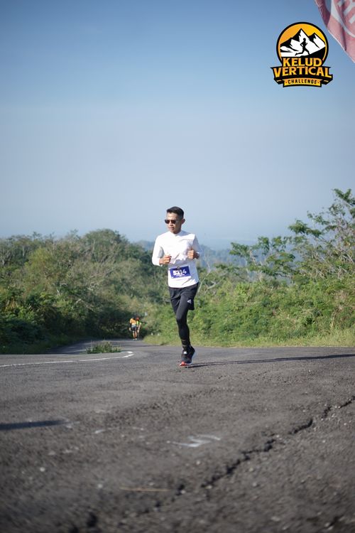 Race photo from Kelud Vertical Challenge 2024