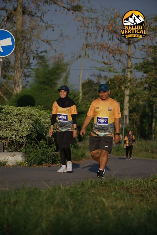 Race photo from Kelud Vertical Challenge 2024