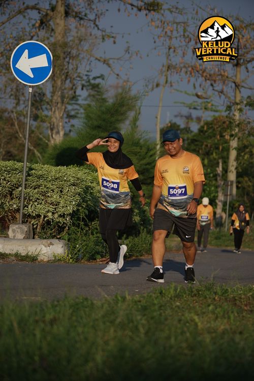 Race photo from Kelud Vertical Challenge 2024
