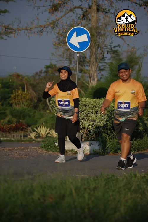 Race photo from Kelud Vertical Challenge 2024