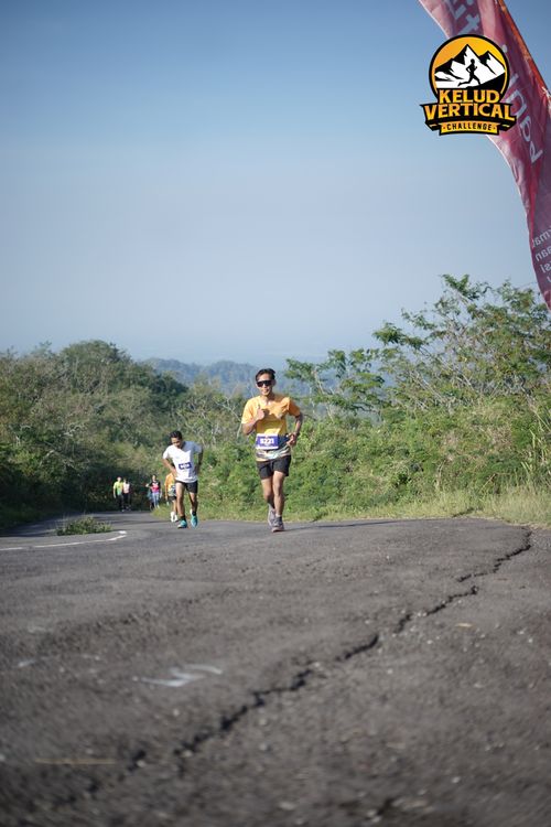 Race photo from Kelud Vertical Challenge 2024