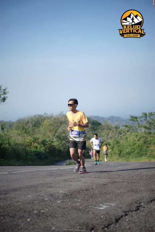 Race photo from Kelud Vertical Challenge 2024
