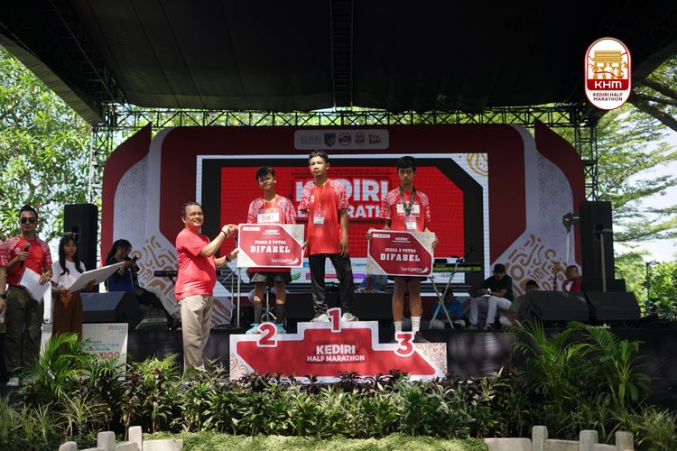 Race photo from Kediri Half Marathon 2025