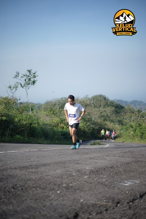 Race photo from Kelud Vertical Challenge 2024