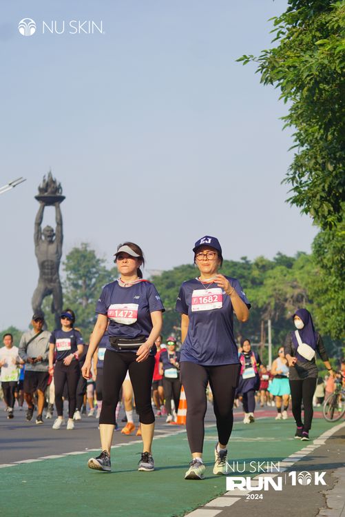 Race photo from Nu Skin Run 10K