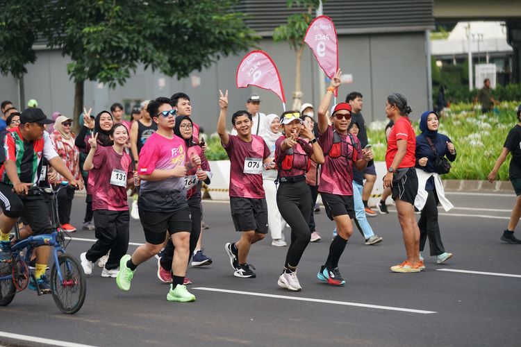 Race photo from Assurance Fun Run 2024