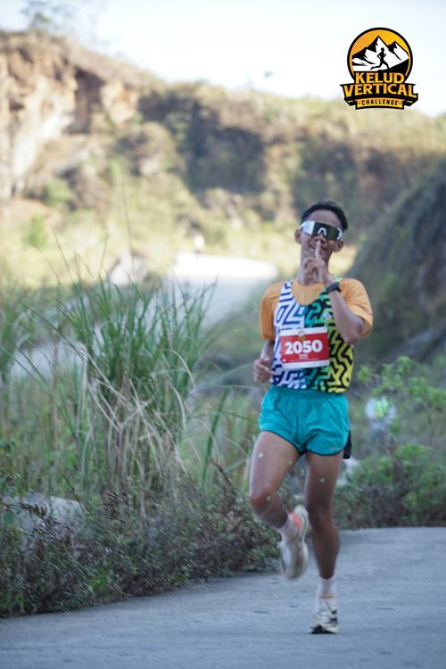 Race photo from Kelud Vertical Challenge 2024