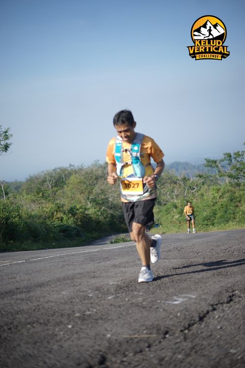 Race photo from Kelud Vertical Challenge 2024