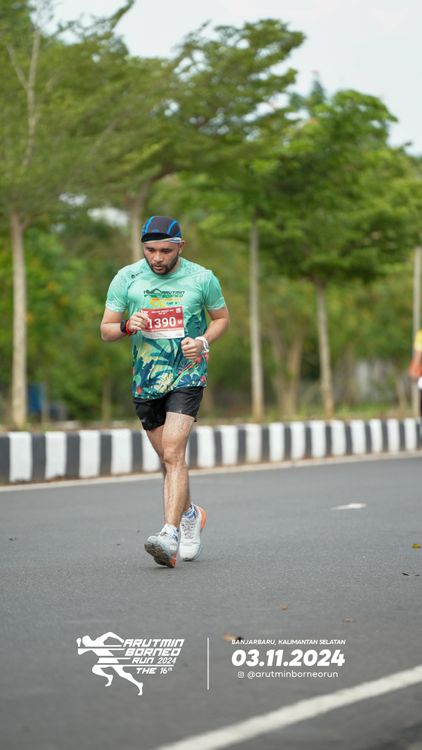 Race photo from Arutmin Borneo Run 2024