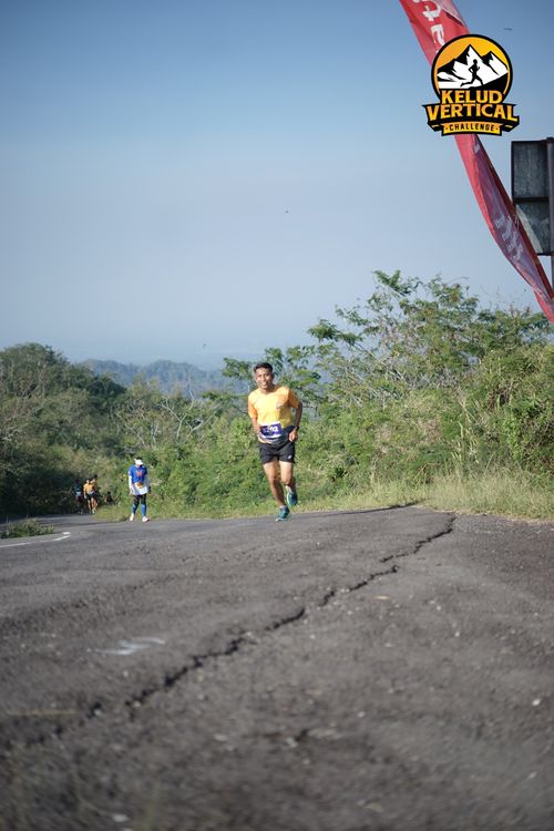 Race photo from Kelud Vertical Challenge 2024