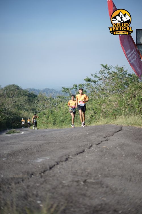 Race photo from Kelud Vertical Challenge 2024